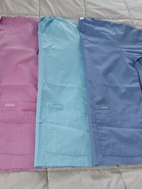 Landau Set of Scrub Tops